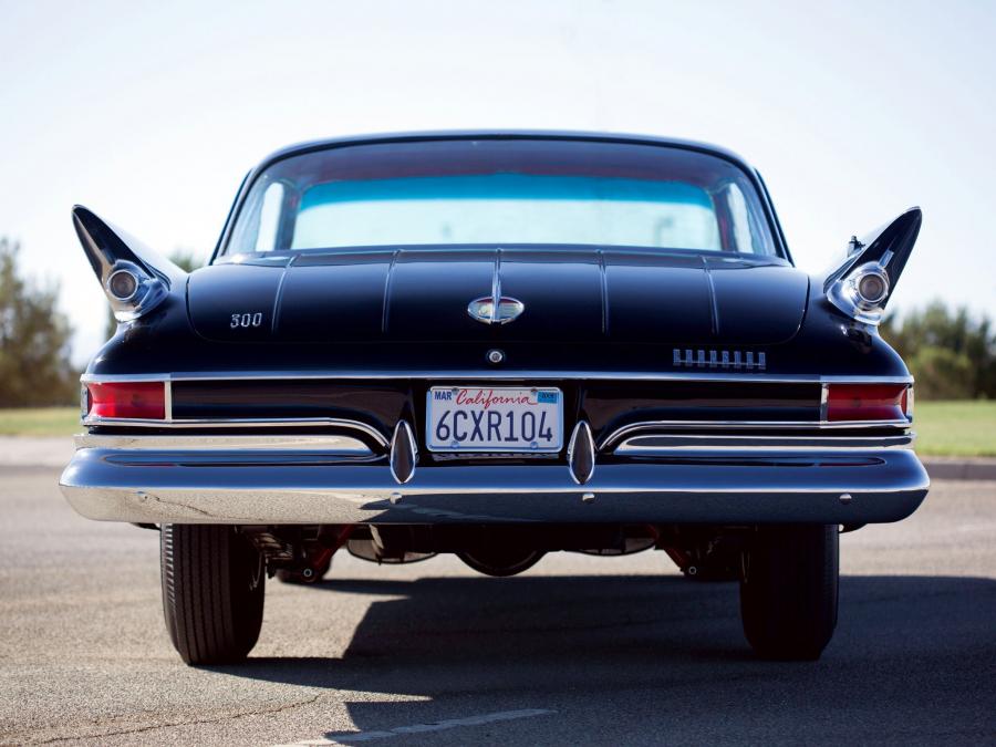  Chrysler 300G Hardtop Coupe (842) 1961 года  (фото 32 из 43)